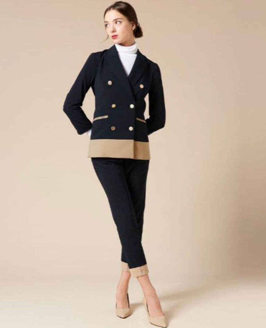 JENNE 極美品 近年 バイカラージャケット ネイビー 金ボタン