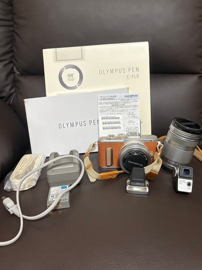 3月に値上げ予定！OLYMPUS PEN E-PL8レンズ・フィンダーセット！