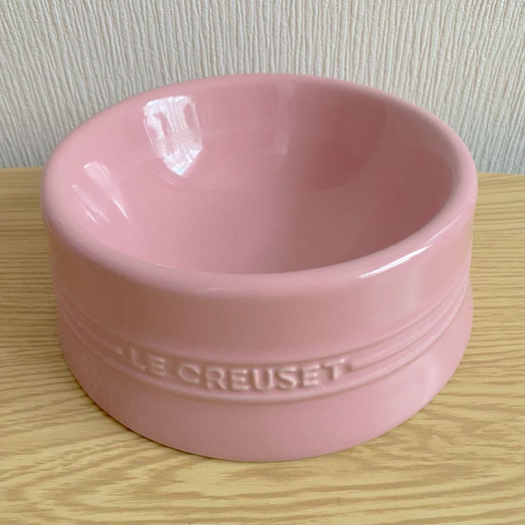 LE CREUSET ペットフードコンテナー　スクープ付き、ペットボール