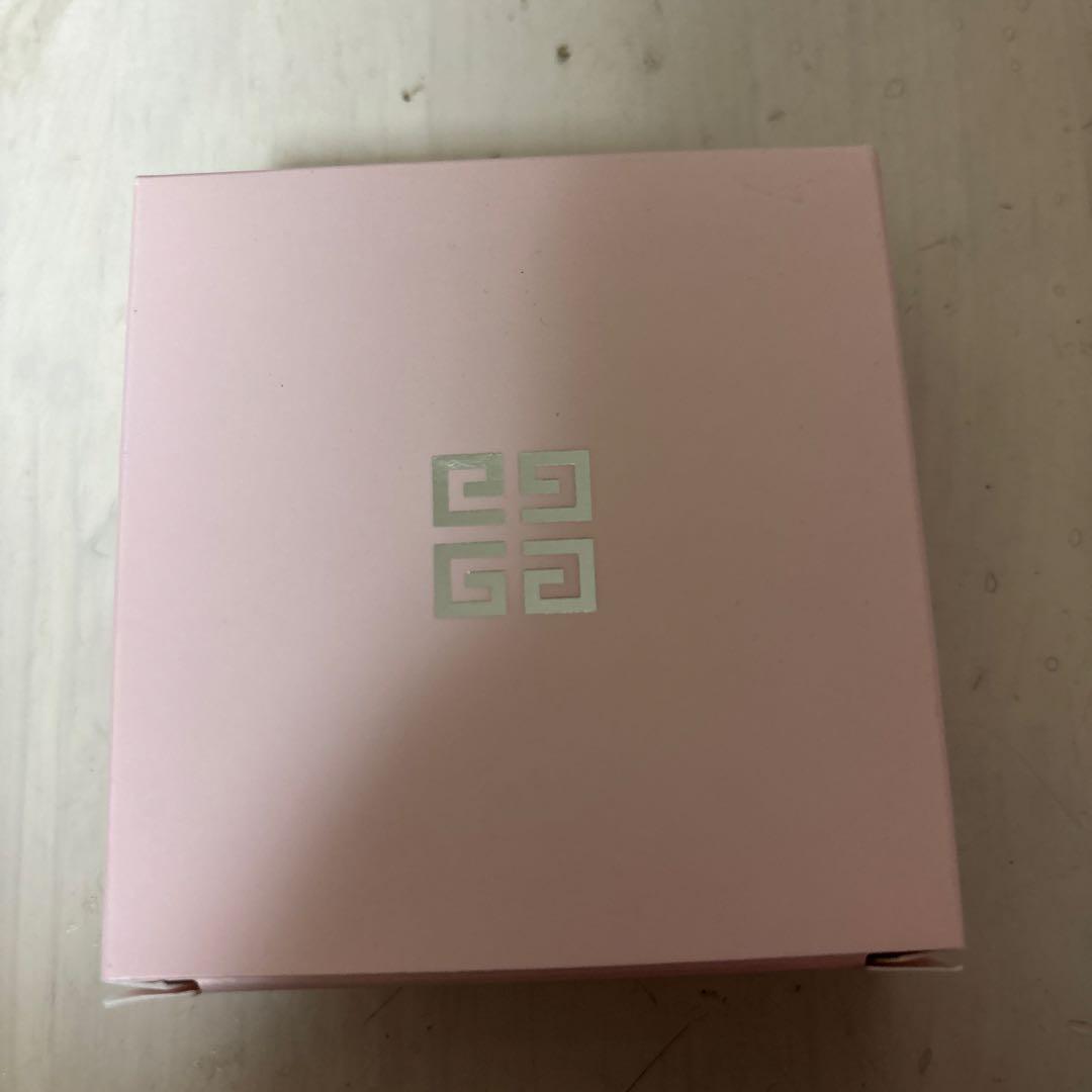 GIVENCHY スキンPFCTコンパクトクリーム リフィル