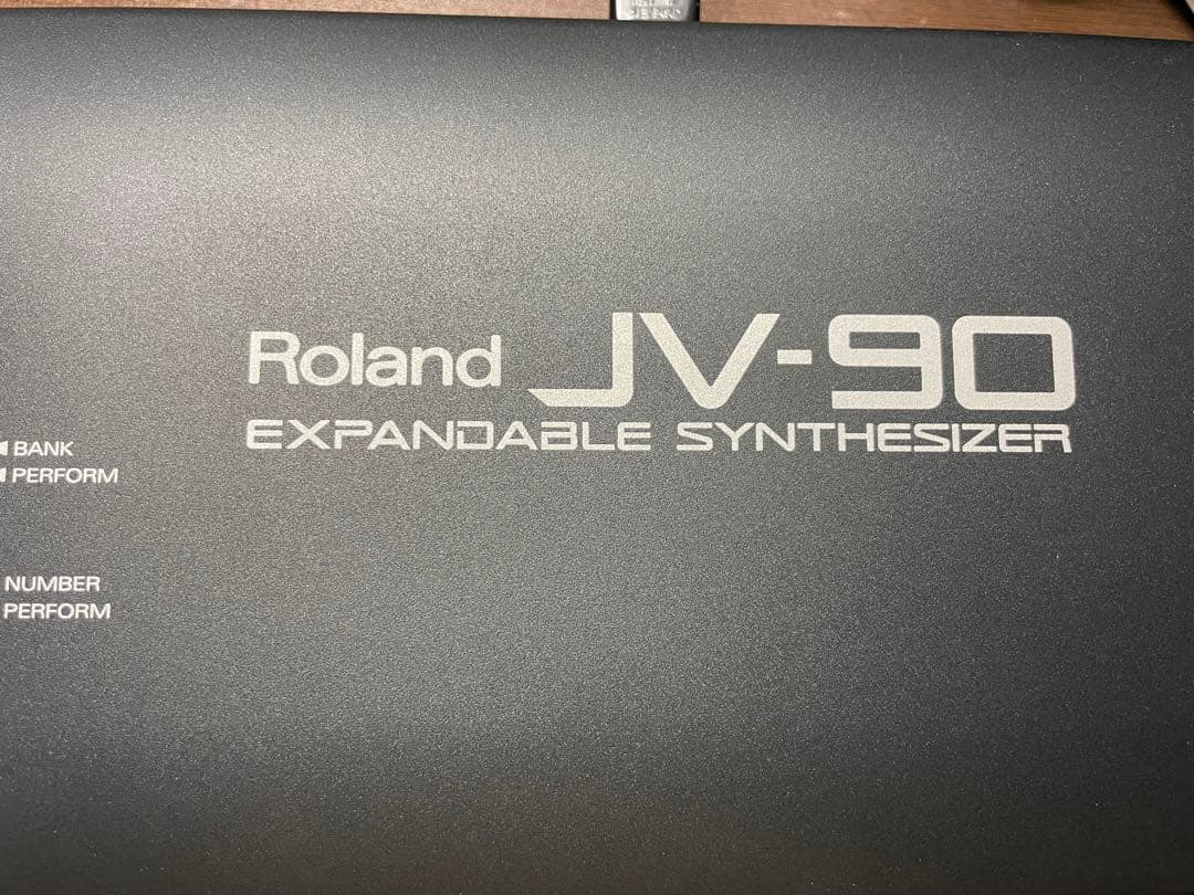 Roland JV-90 シンセサイザー