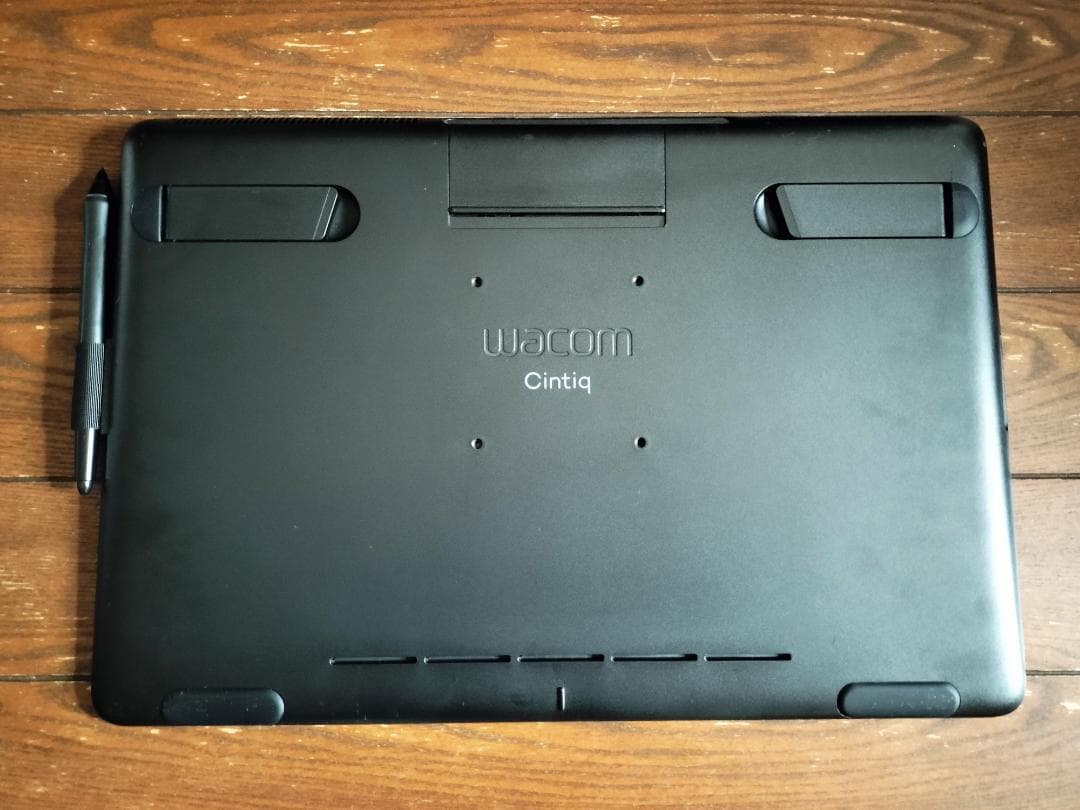 Wacom Cintiq 16 FHD　液晶タブレット