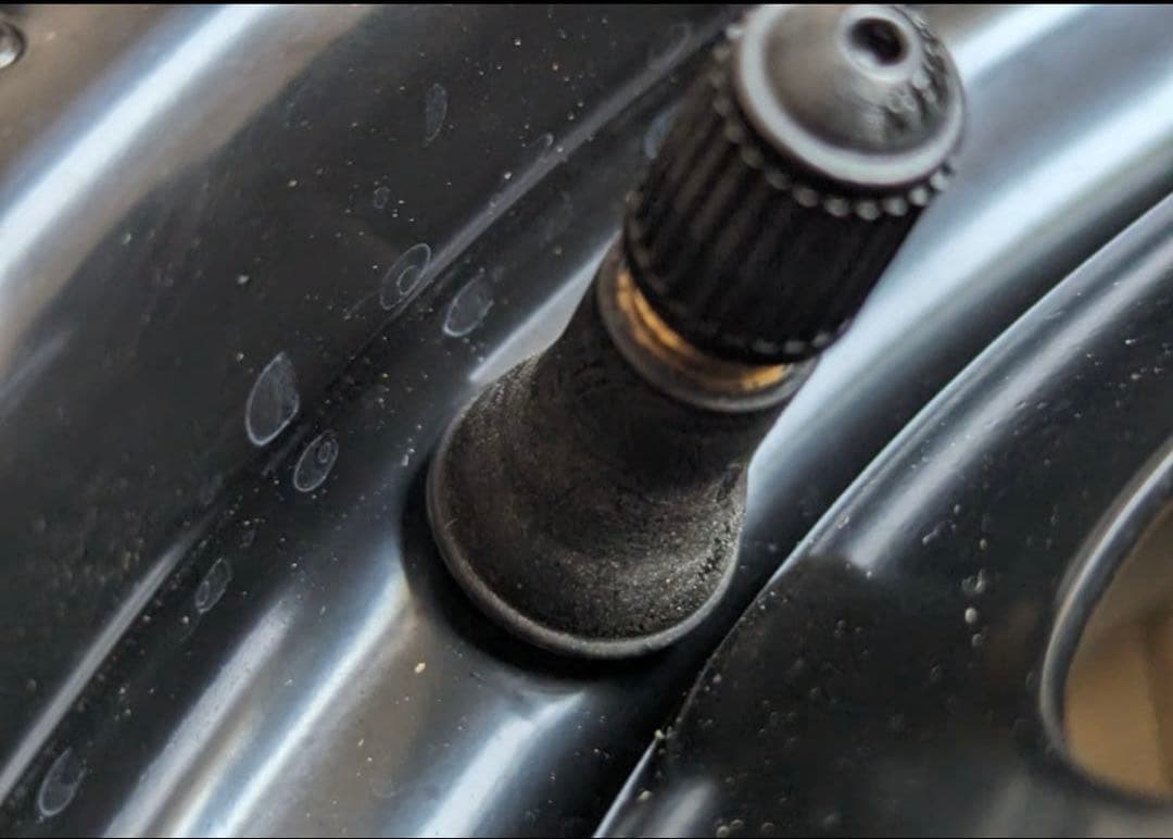 その②ホンダN-BOX純正スチールホイール&新品ホイールカバー(2本1セット)