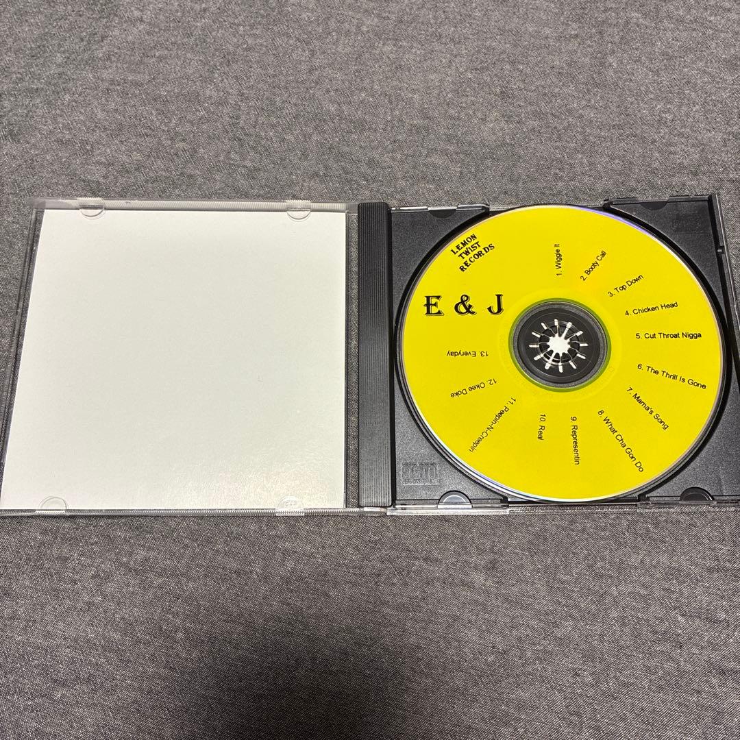 ●E & J