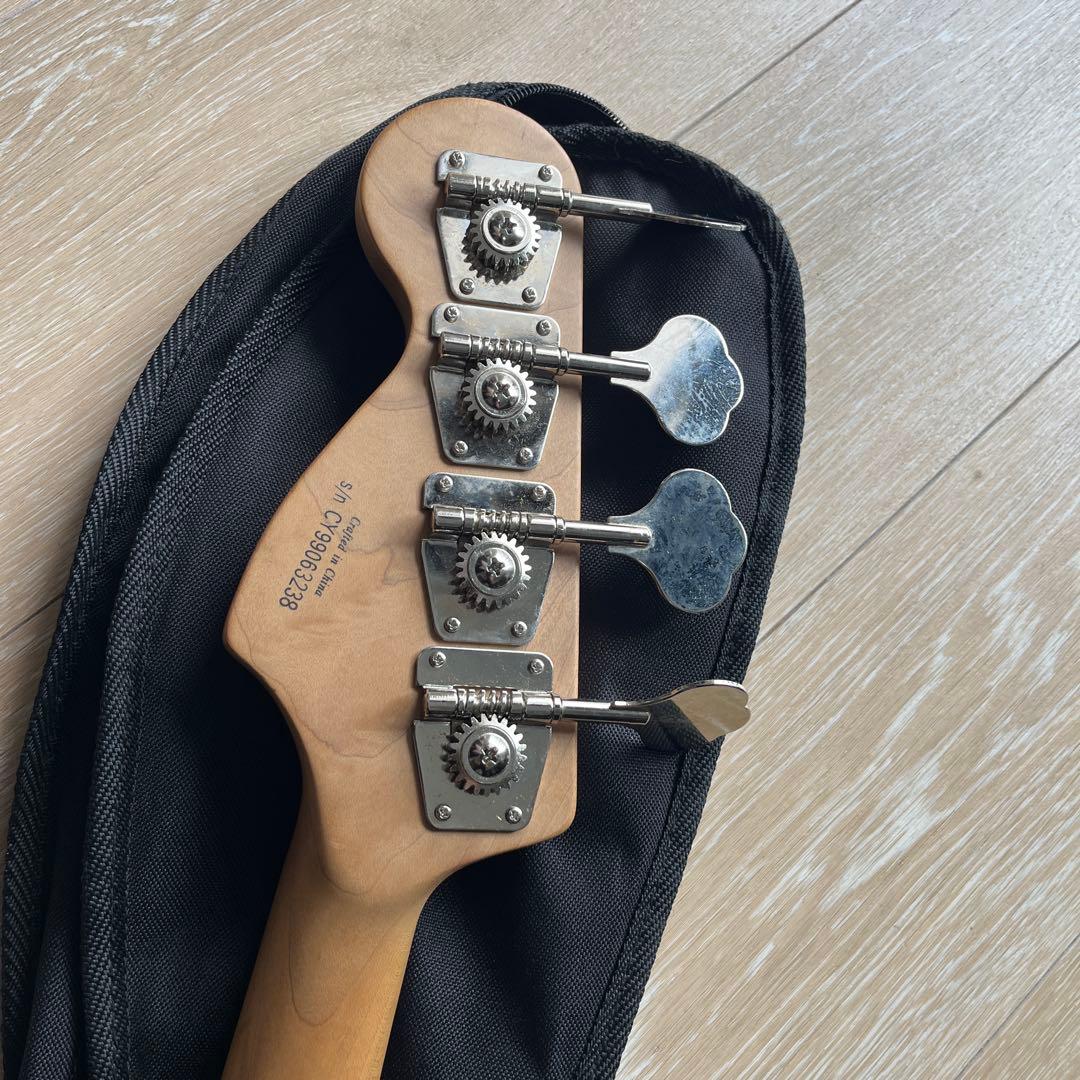 SQUIRE by FenderのJAZZ BASS