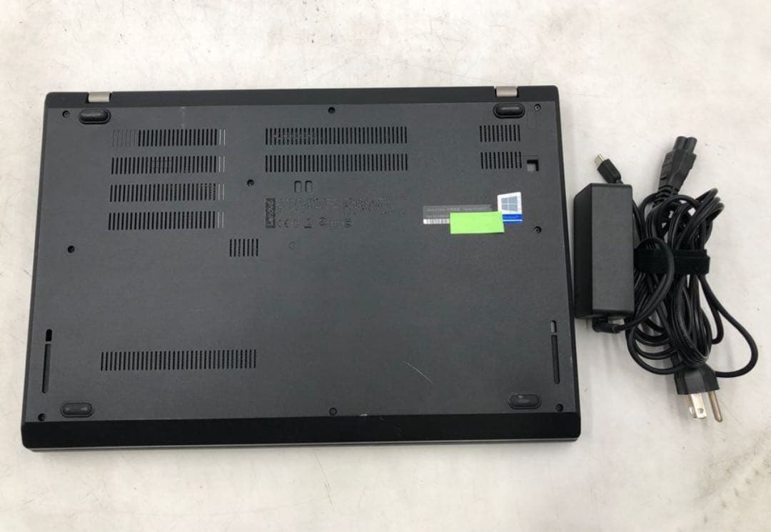 Lenovoノート 第8i5/8GB/SSD256/Webカメラ/OS無