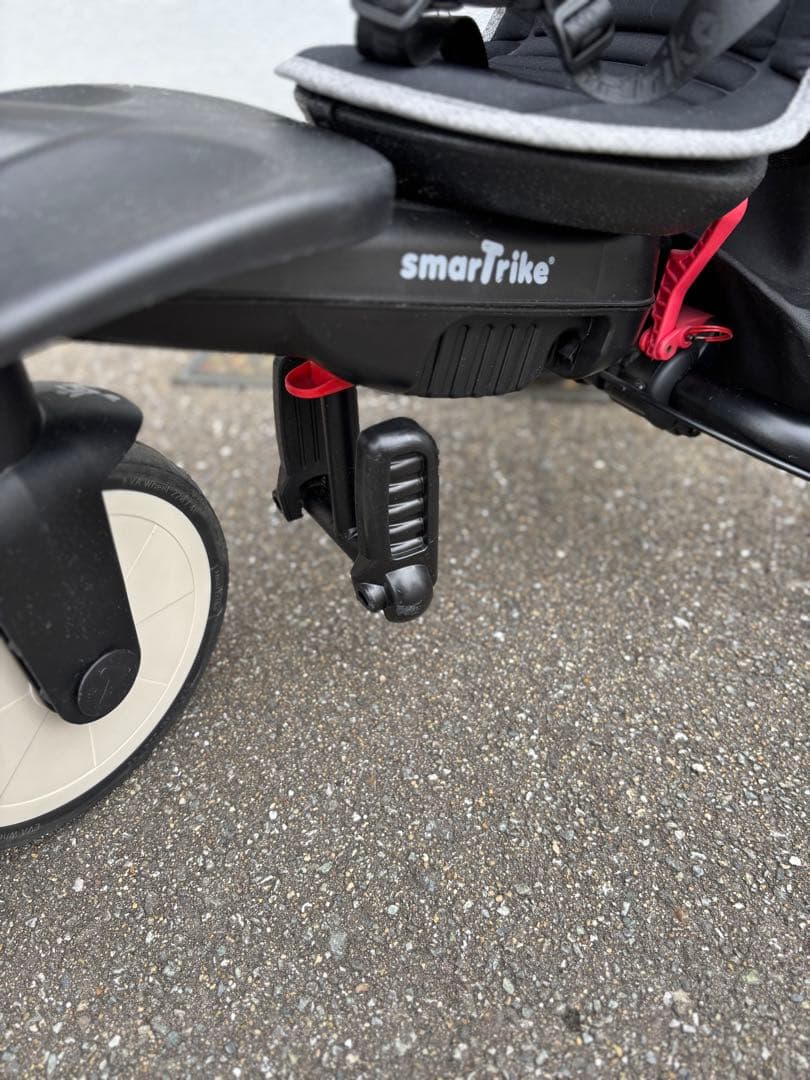smarTrike スマートトライク 三輪車 ベビーカー仕様 折りたたみ可