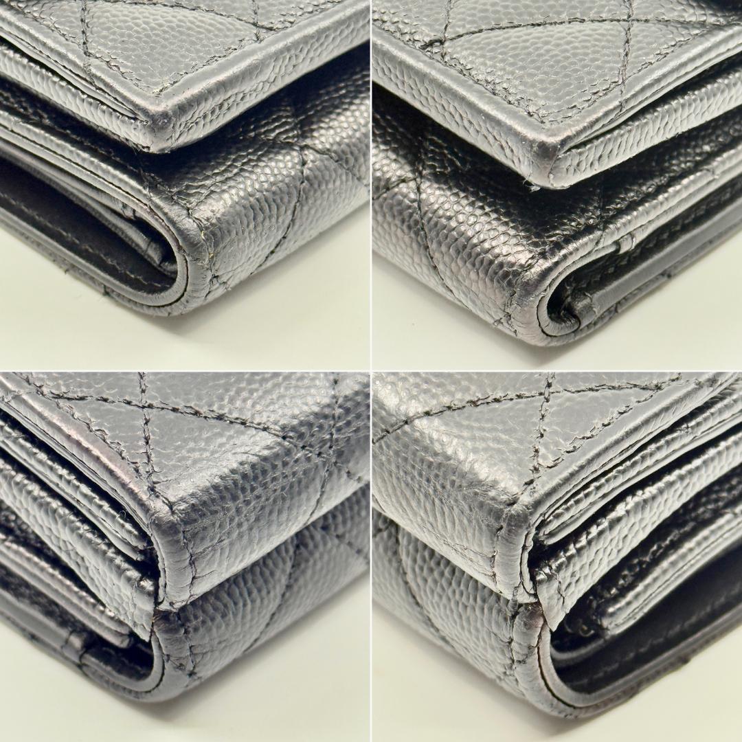 小梅　　　　 CHANEL 　三つ折り財布