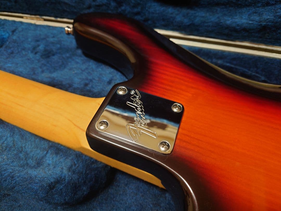 ベース Fender American DELUXE Precision