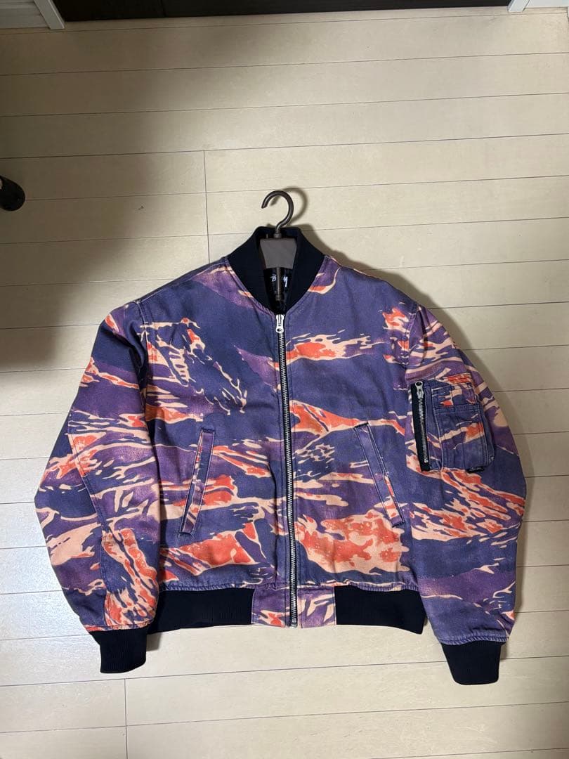 ジャケット・アウター STUSSY TIRGIS CANVAS BOMBER JACKET