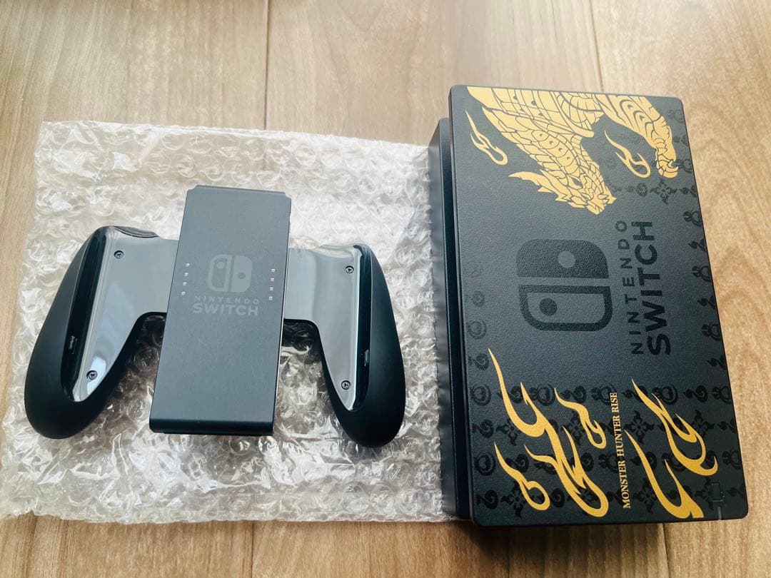 【極美品】Nintendo Switch本体