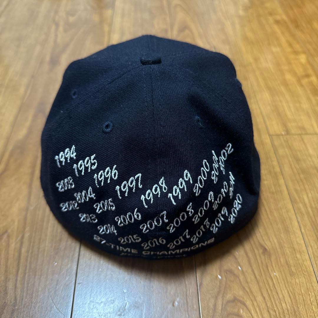 Supreme Champions Box Logo New Era®