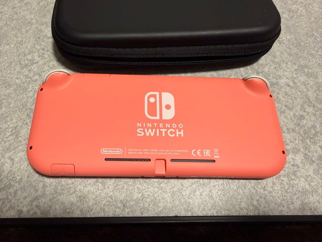 Nintendo Switch Lite ピンク 本体とハードケース