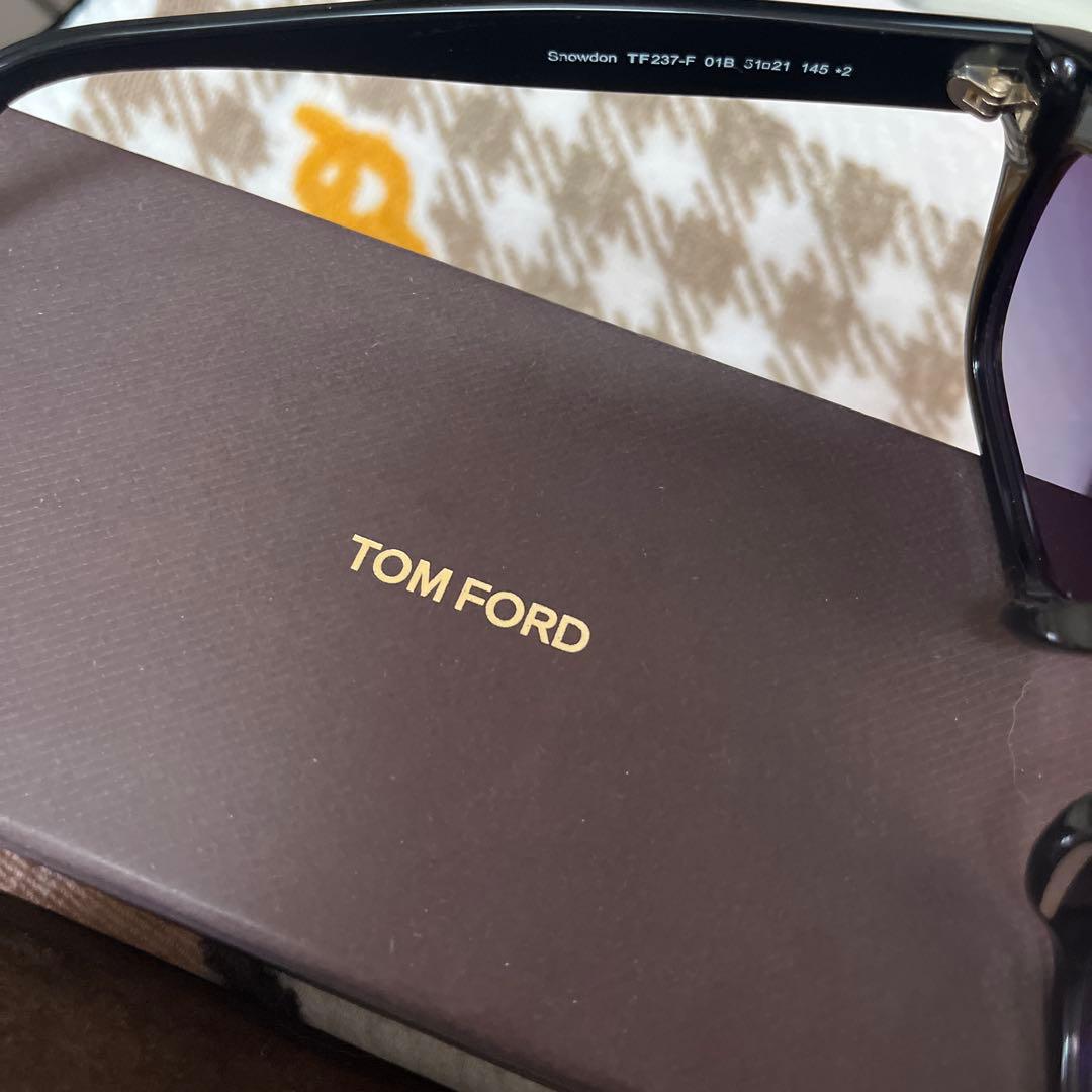 古*】様 TOM FORD TF237F サングラス OIB男女兼用 半額以下で