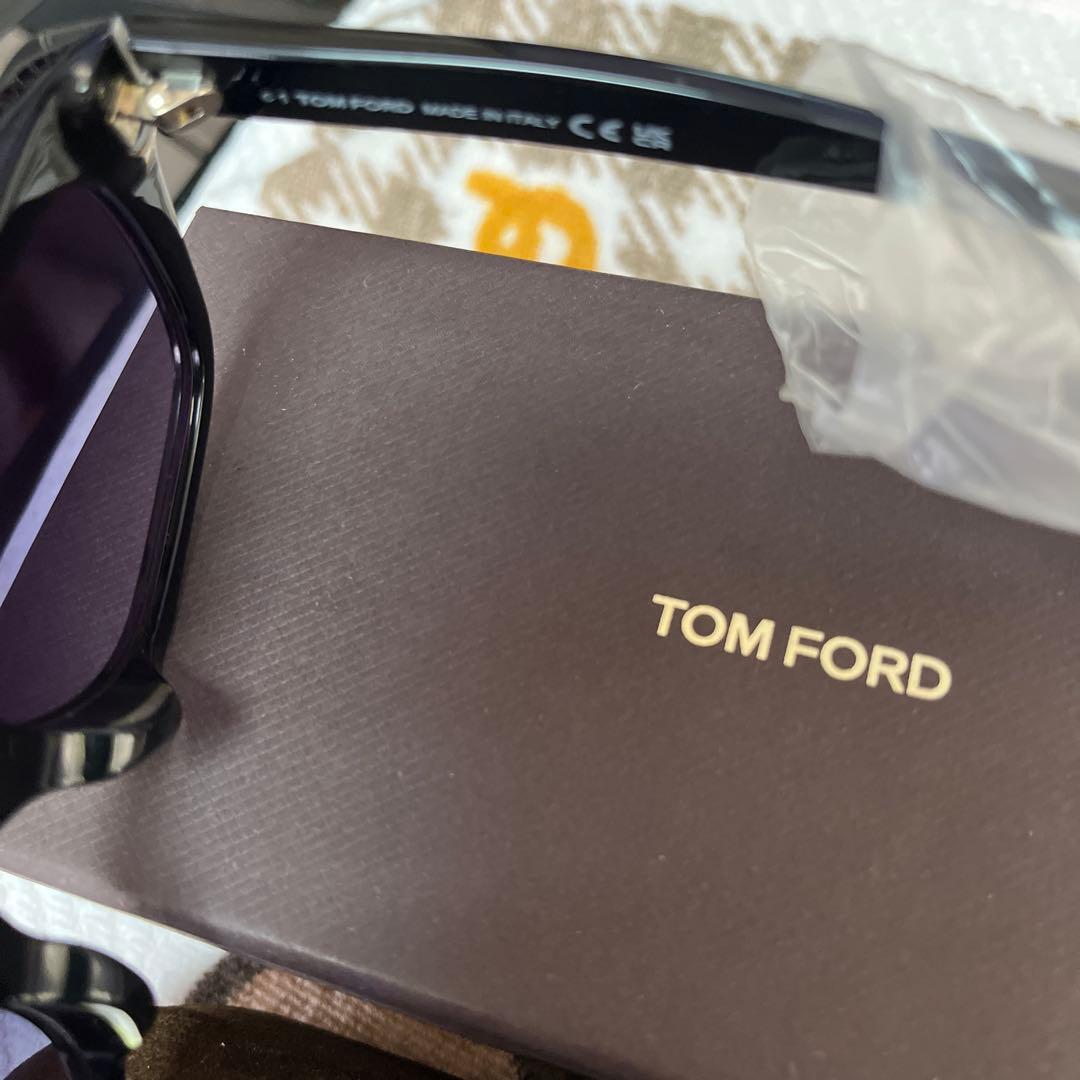 古*】様 TOM FORD TF237F サングラス OIB男女兼用 半額以下で