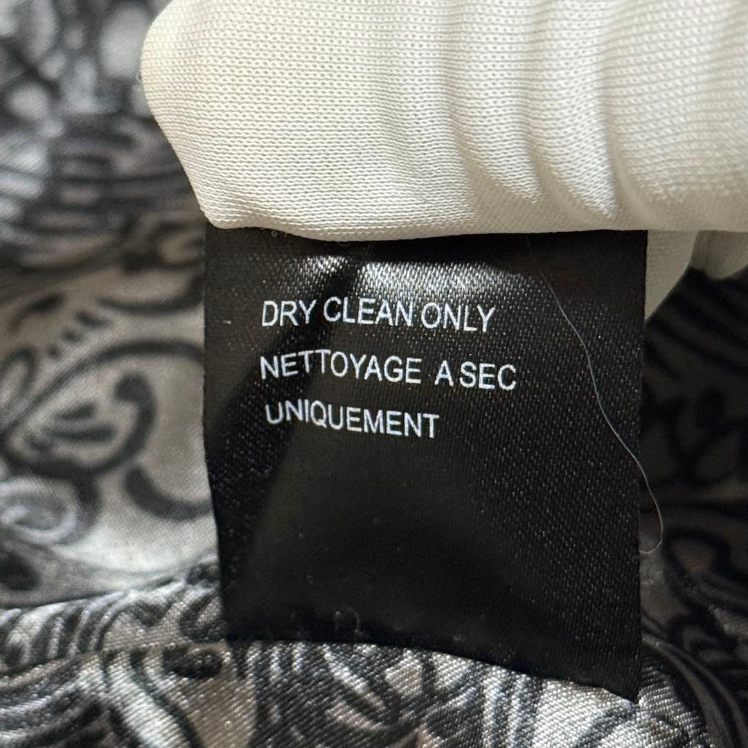 希少品　VOLCOM　セットアップ　スーツ　ストライプ　裏地総柄　ビジカジ　刺繍