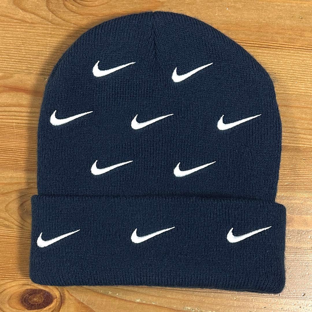 ☆美品☆ NIKE ALL OVER SWOOSH STITCHED ビーニー