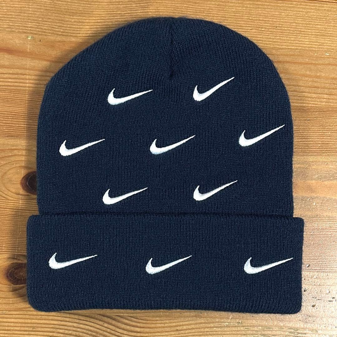 ☆美品☆ NIKE ALL OVER SWOOSH STITCHED ビーニー