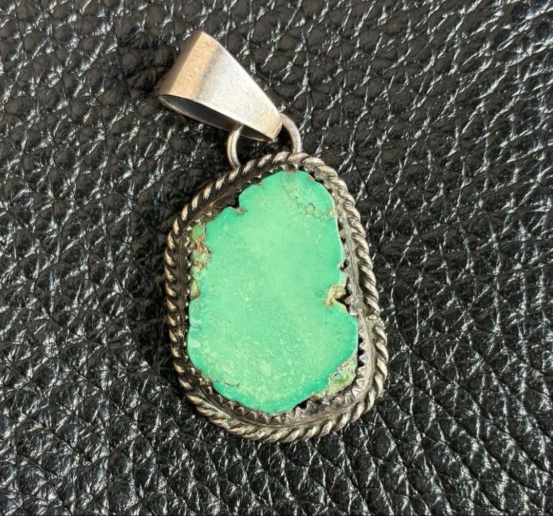 インディアンジュエリー　ヴィンテージ ターコイズ　ペンダント　sterling