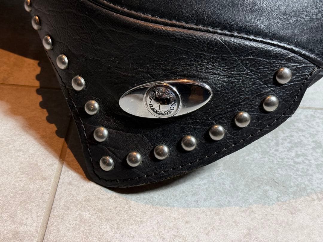 HARLEY-DAVIDSON FLSTC 純正シート