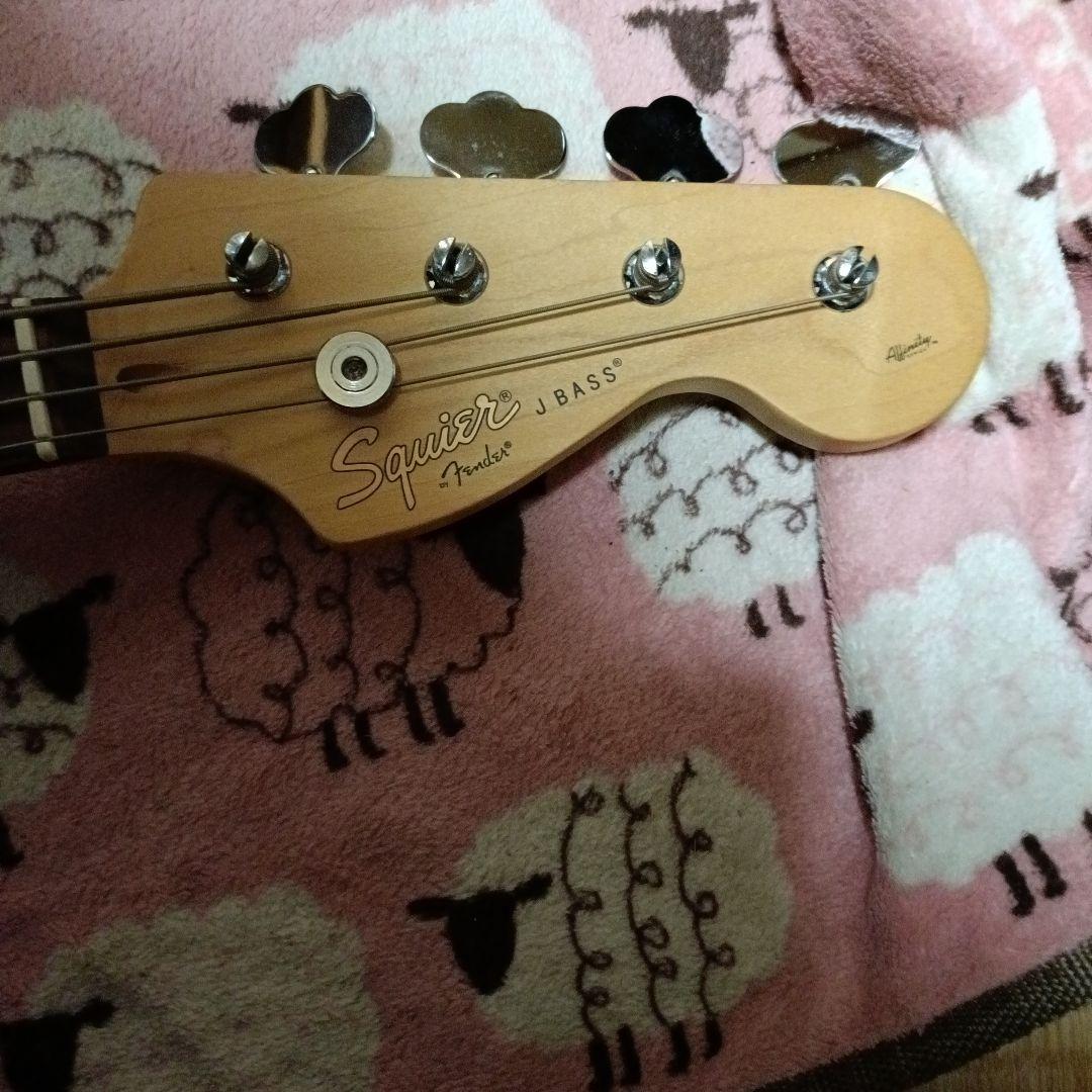 Squier J-Bass ブラック ギグバッグ付き