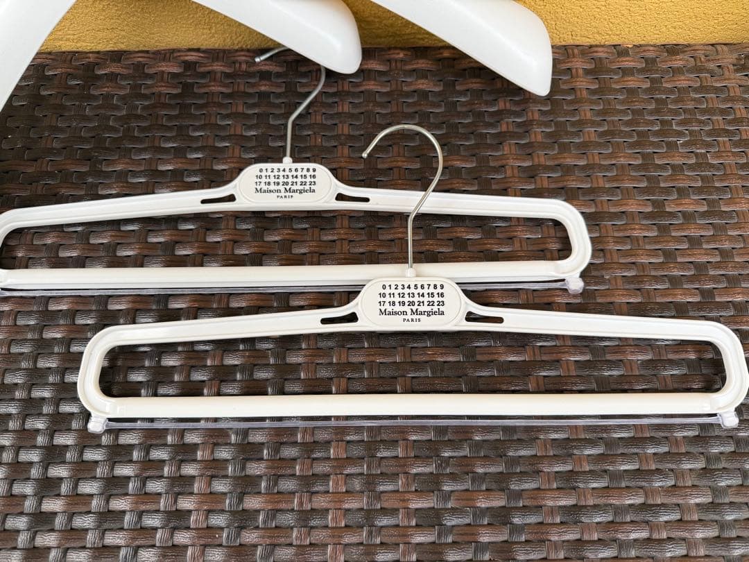 Maison Margiela ホワイトハンガー 4本セット