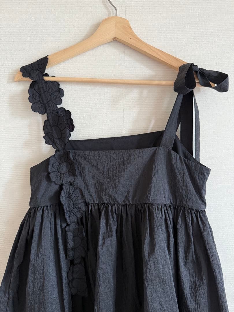cecilie bahnsen 花モチーフ　トップス