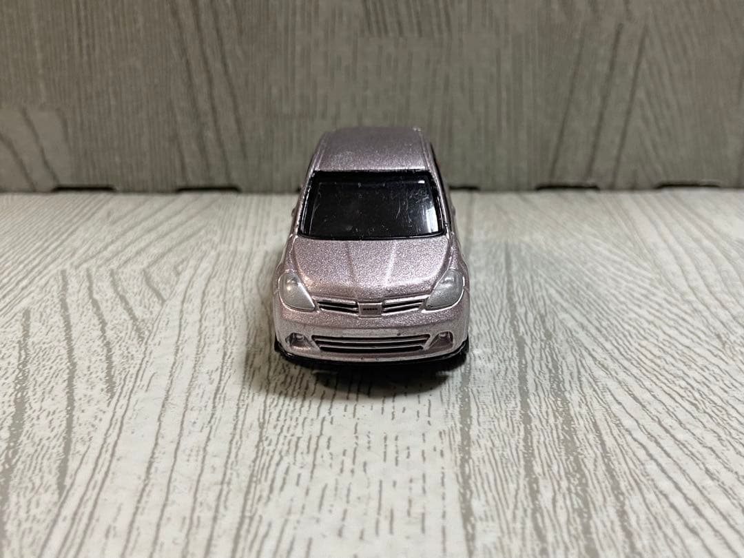 トミカ　日産　ティーダ　クリスタルライラック
