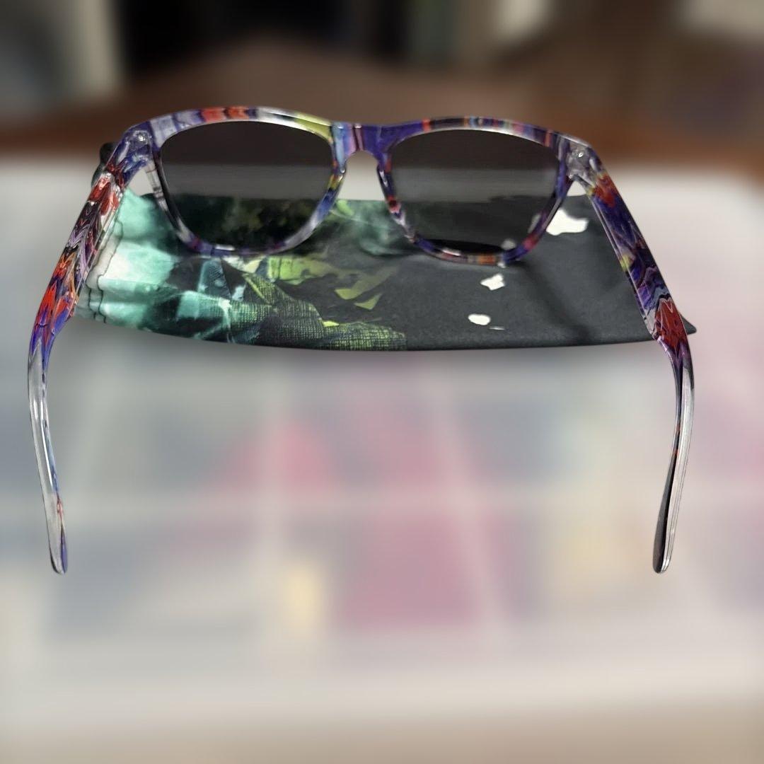 OAKLEY FROGSKINS ブラック　カラフルフレーム　PRIZUMレンズ
