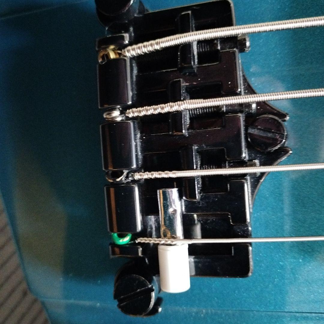 Epiphone Thunderbird 青