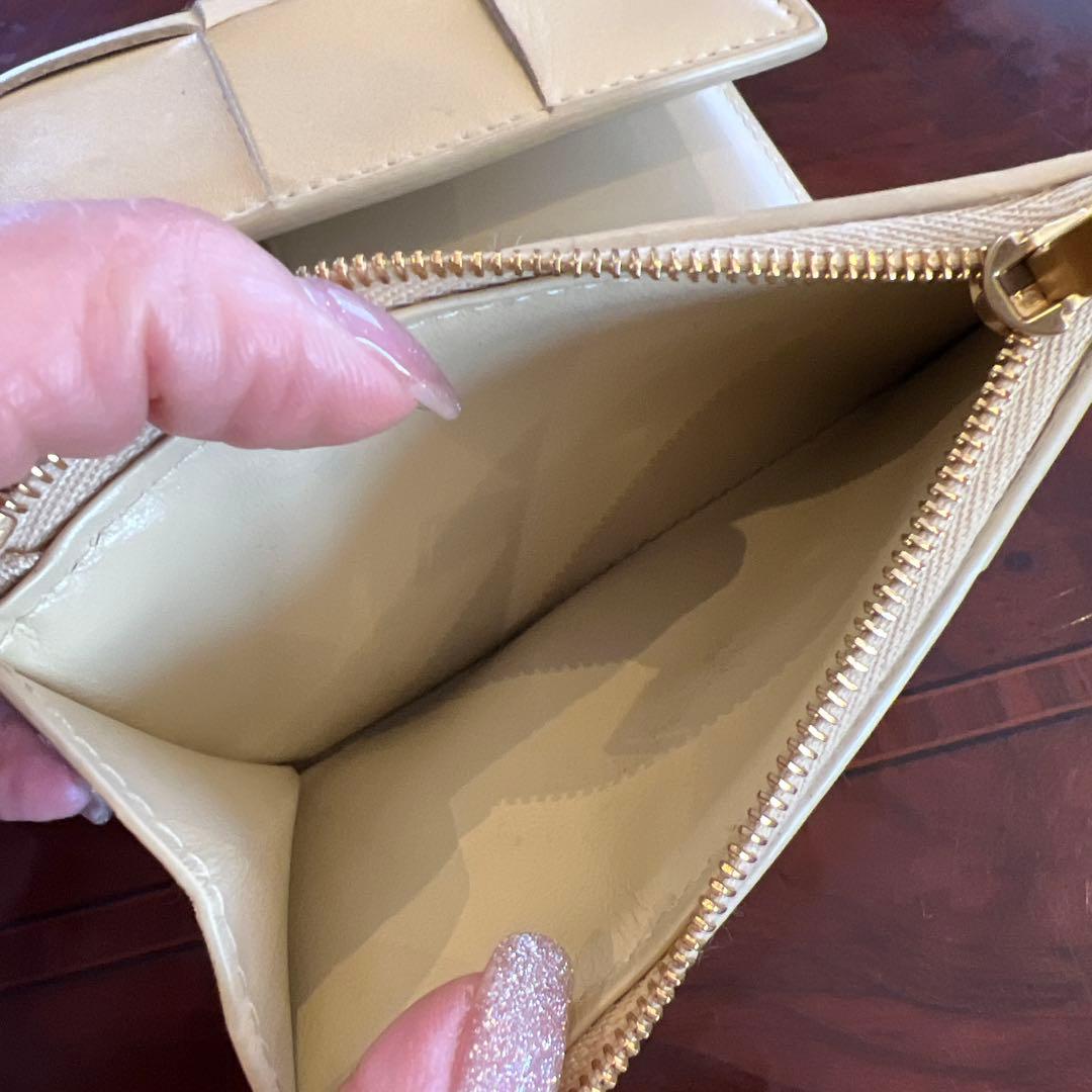 Bottega Veneta 三つ折り財布 ベージュ