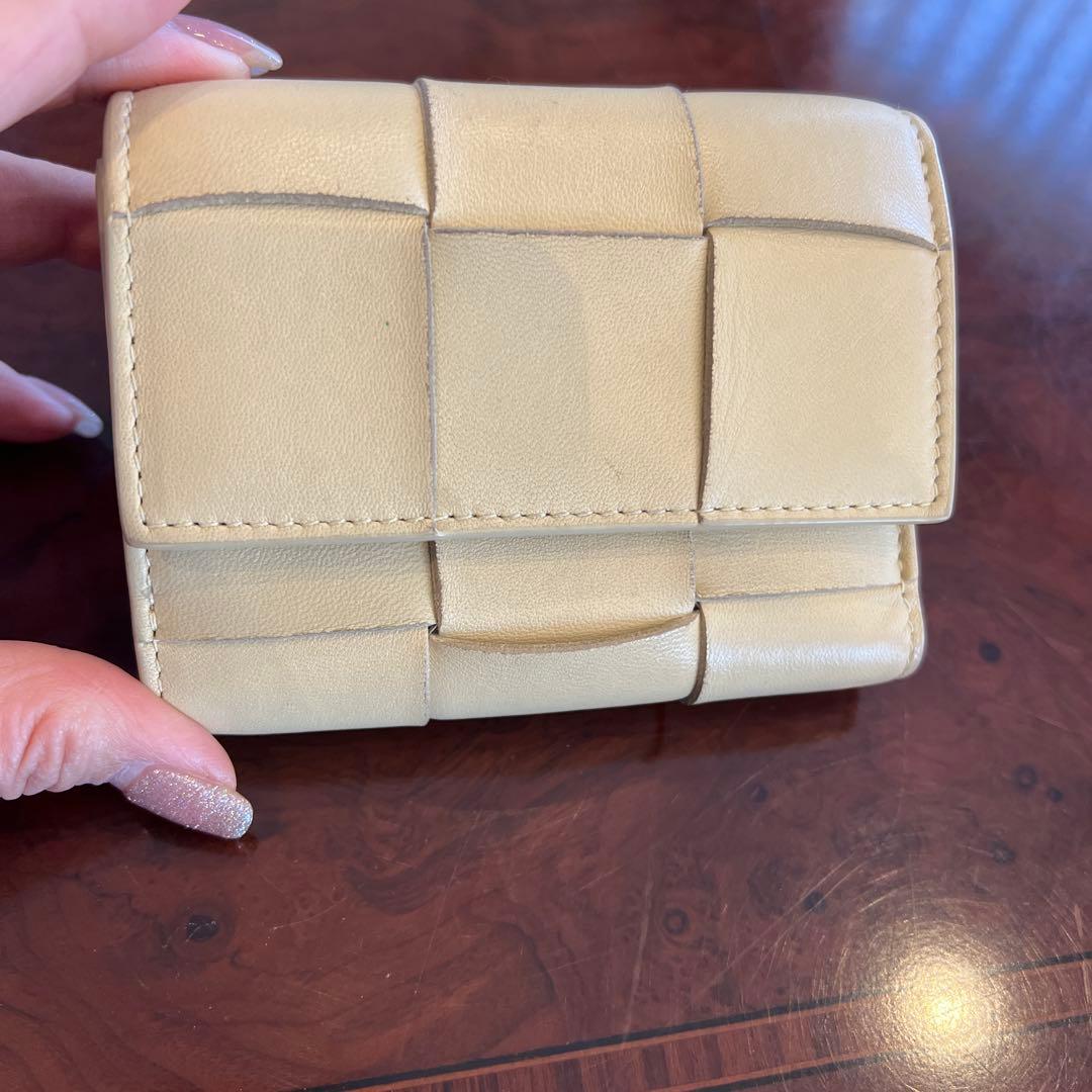 Bottega Veneta 三つ折り財布 ベージュ