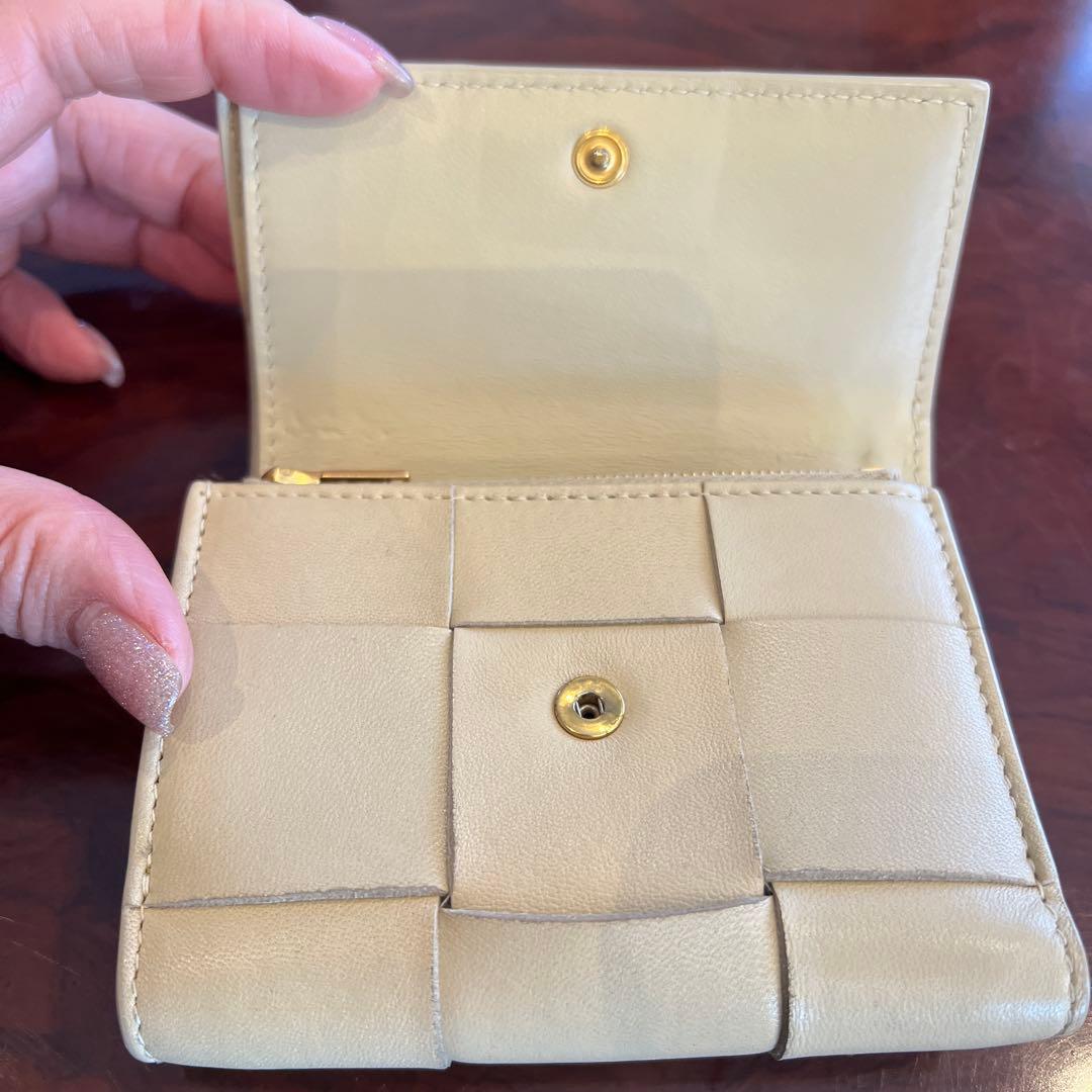 Bottega Veneta 三つ折り財布 ベージュ