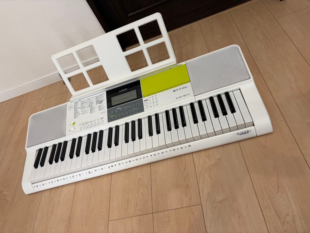 カシオ　光ナビゲーションキーボードLK-511 カバーおまけ （スタンド別売）