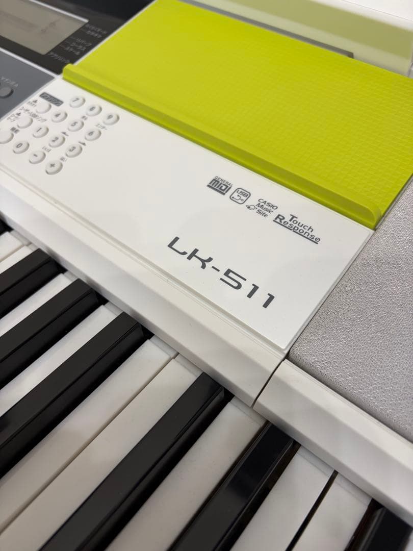 カシオ　光ナビゲーションキーボードLK-511 カバーおまけ （スタンド別売）