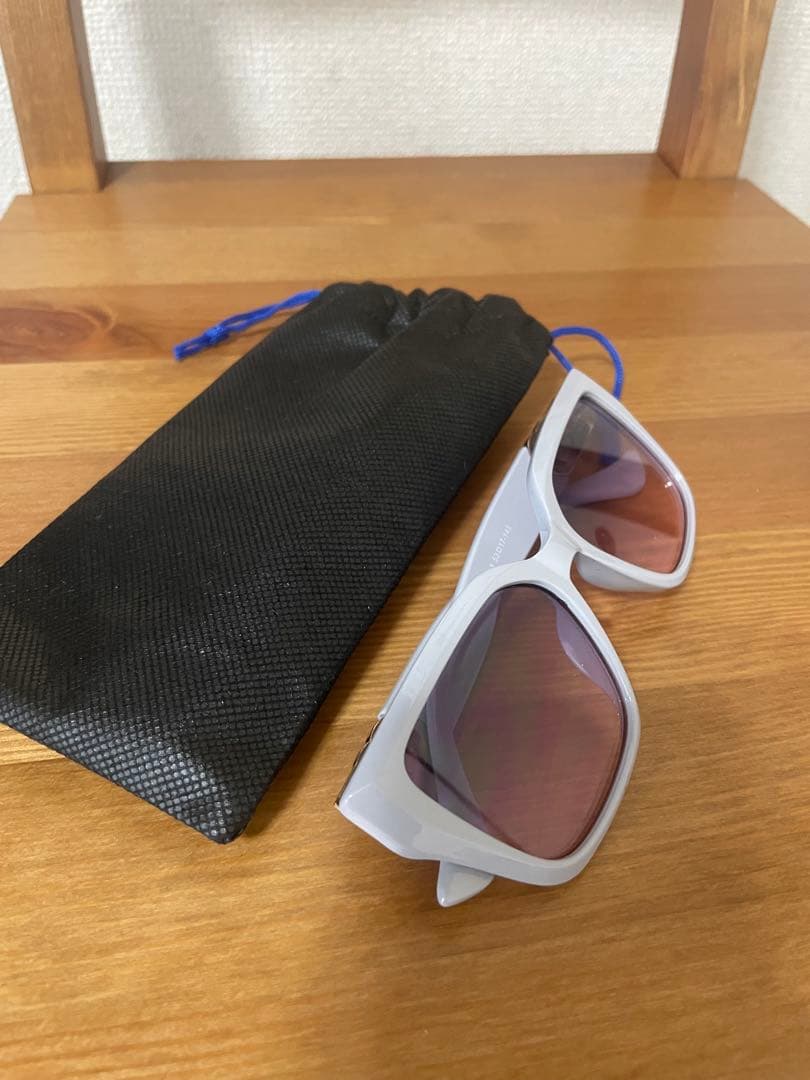 【美品】Gucci サングラス パープルグレー系