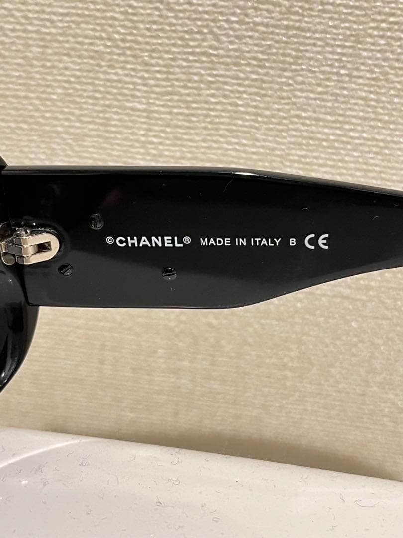 【石原タイコ】CHANEL シャネル ブラックサングラス