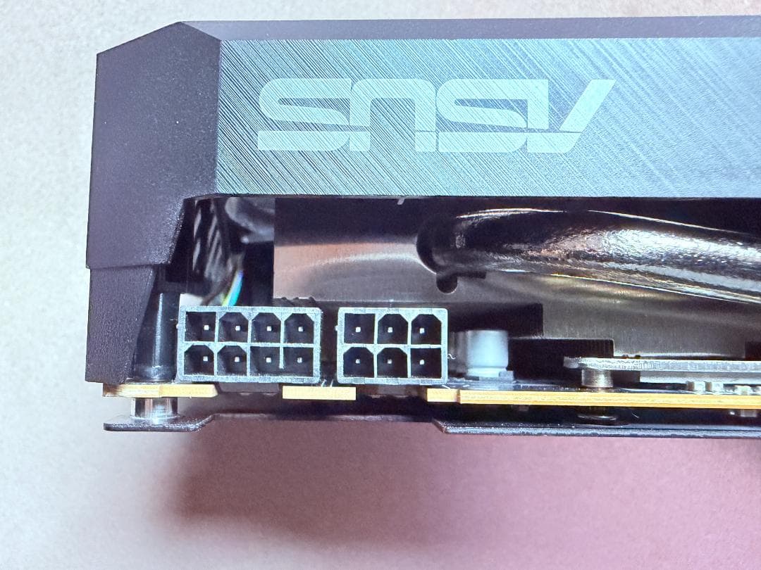 ASUS DUAL-RX5700-O8G-EVO　グラフィックボード