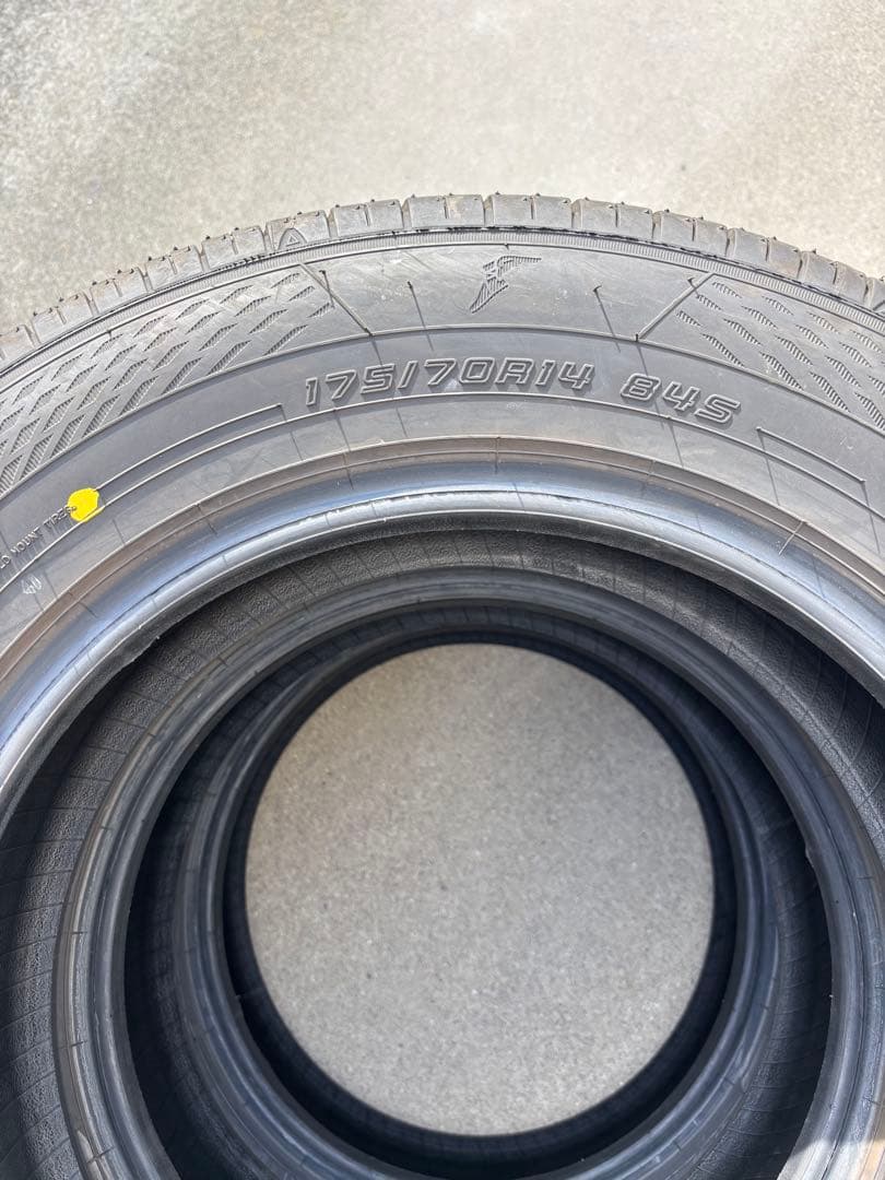 バリ溝 25年製 175/70R14 グッドイヤー EG02 3本