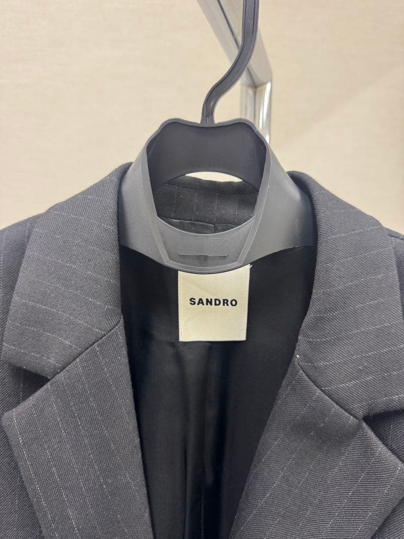 SANDRO ブラック テーラードジャケット