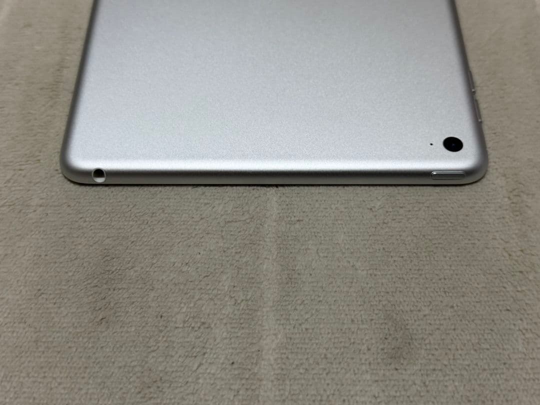 iPad mini 4世代 64GB Wi-Fiモデル