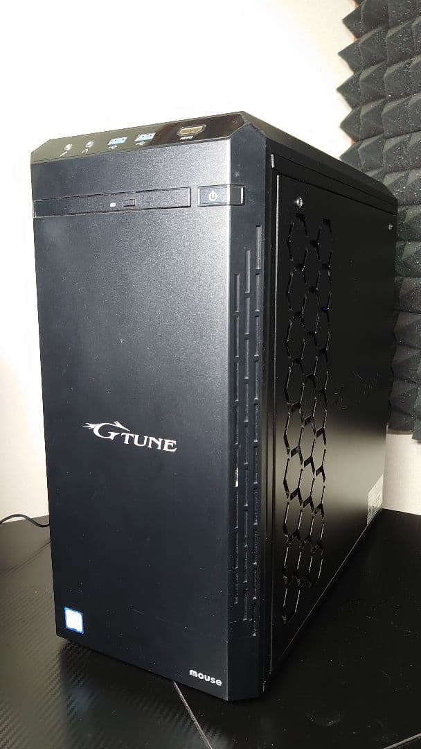 たりゅう i3 R9 390X 16GB 512GB 144hz