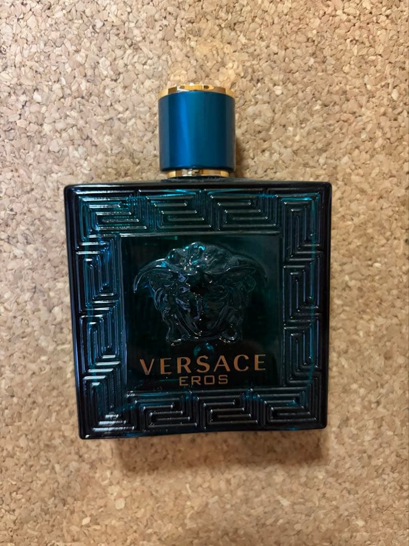 VERSACE EROS 男性用香水