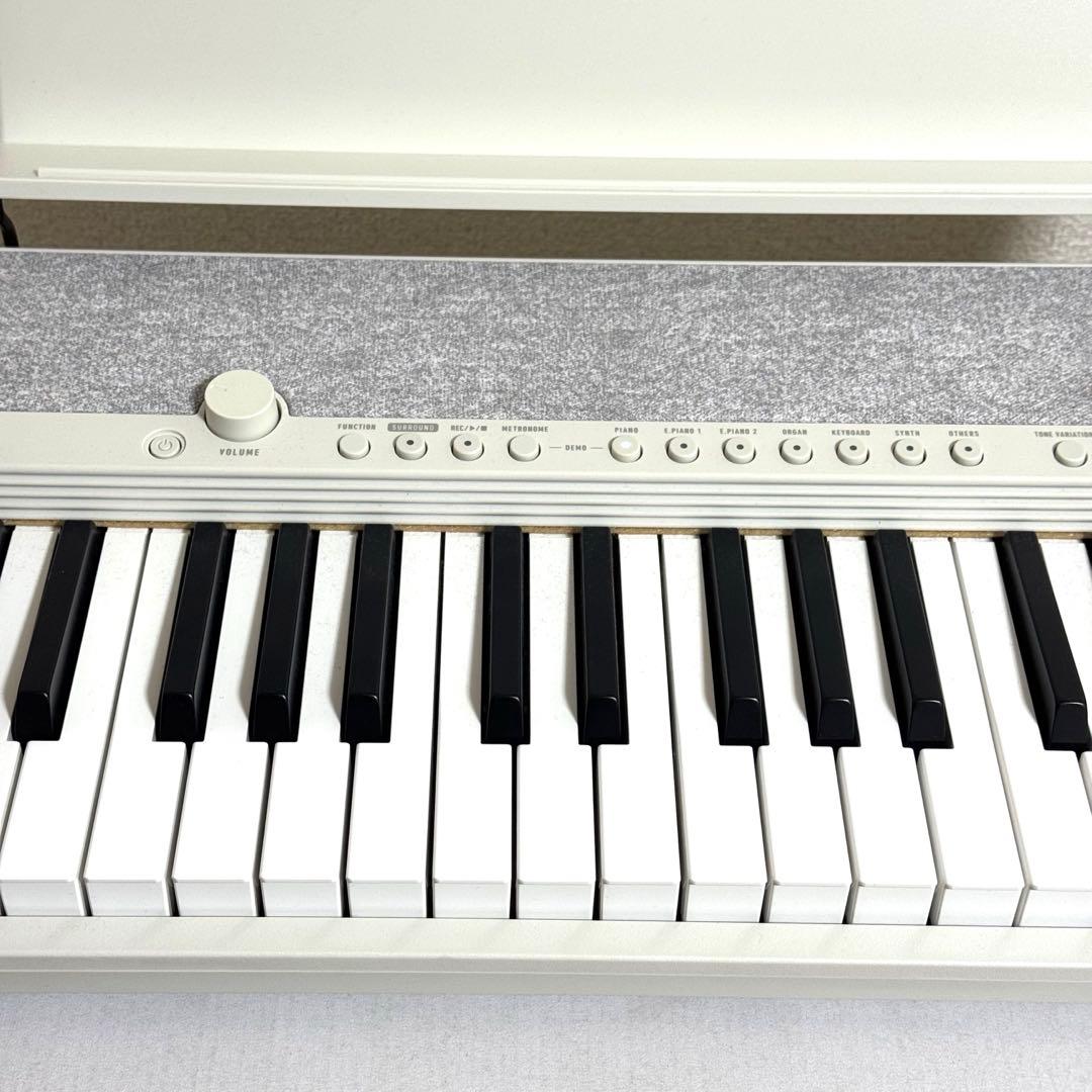 ぷ*ん様 25年製 カシオ CASIO キーボード 61鍵盤 CT-S1 WE