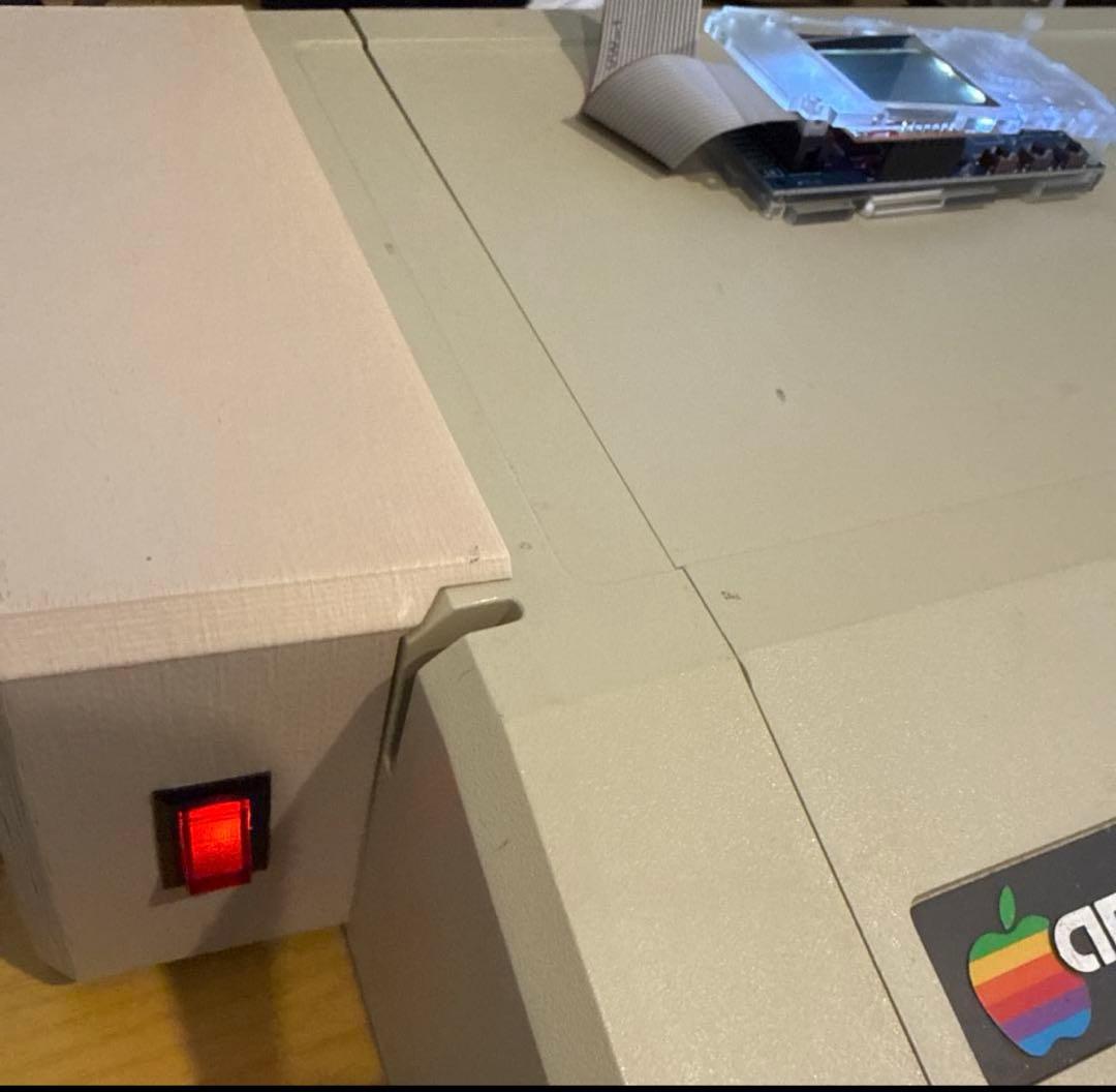 Apple IIc + Floppy Emu セット