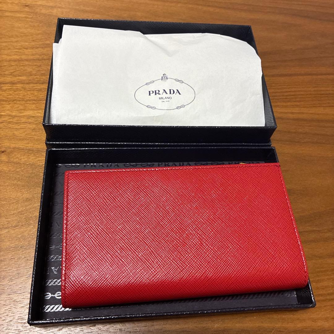 PRADA サフィアーノレザー 二つ折り財布 レッド