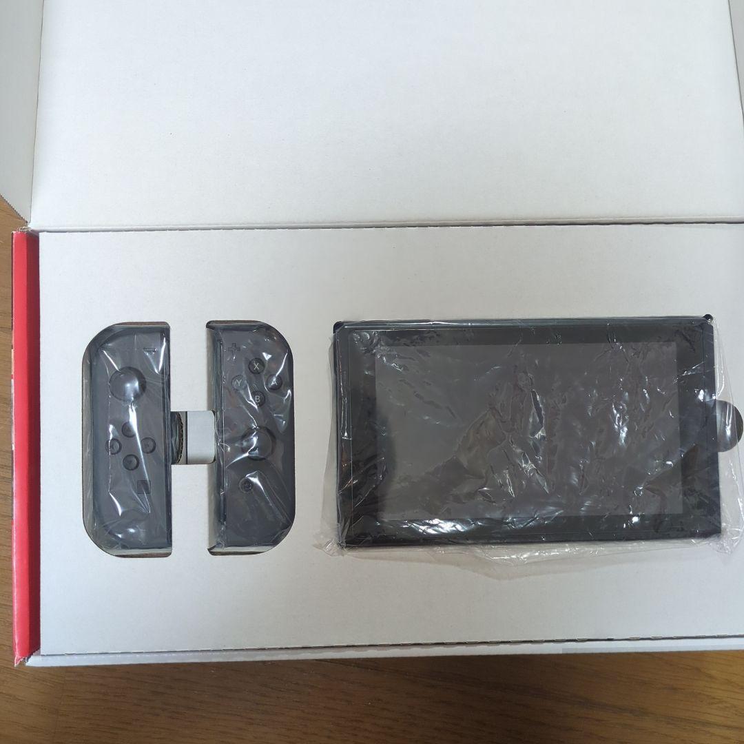 Nintendo Switch 本体 ブラック Joy-Con付き
