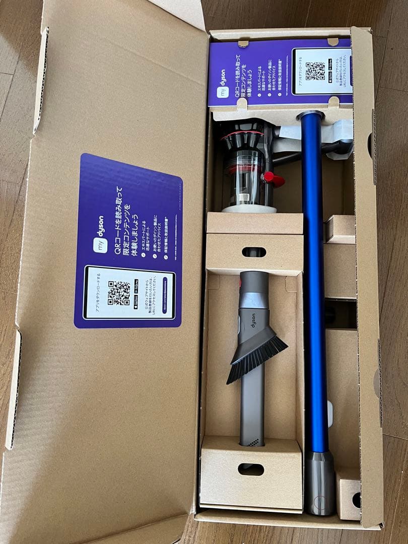 新品・未使用 Dyson SV21コードレスクリーナー/スタンド、延長ホース付き