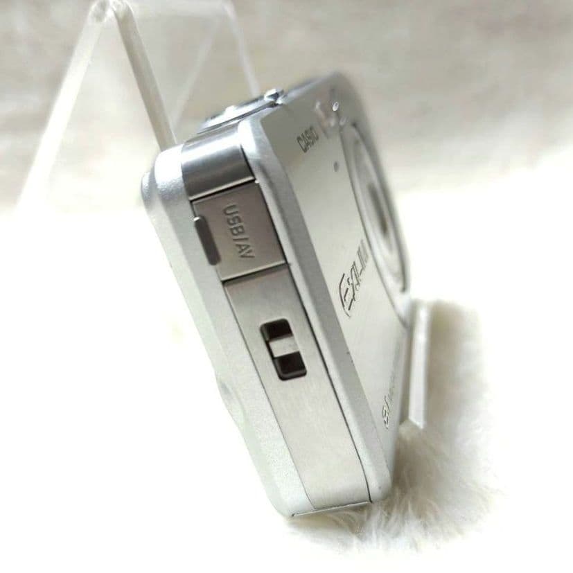 美品✨CASIO EXILIM EX-Z80 シルバー 充電器 デジカメ