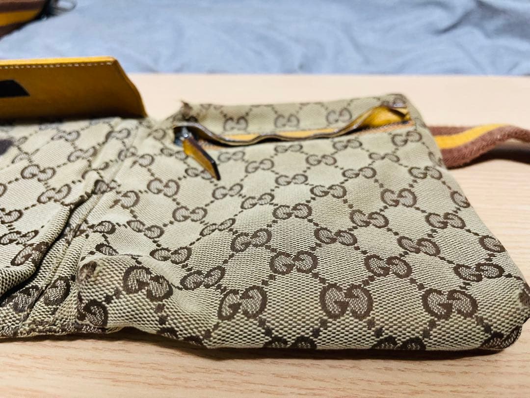 ★GUCCI GG ボディバッグ・ウエストポーチ ★